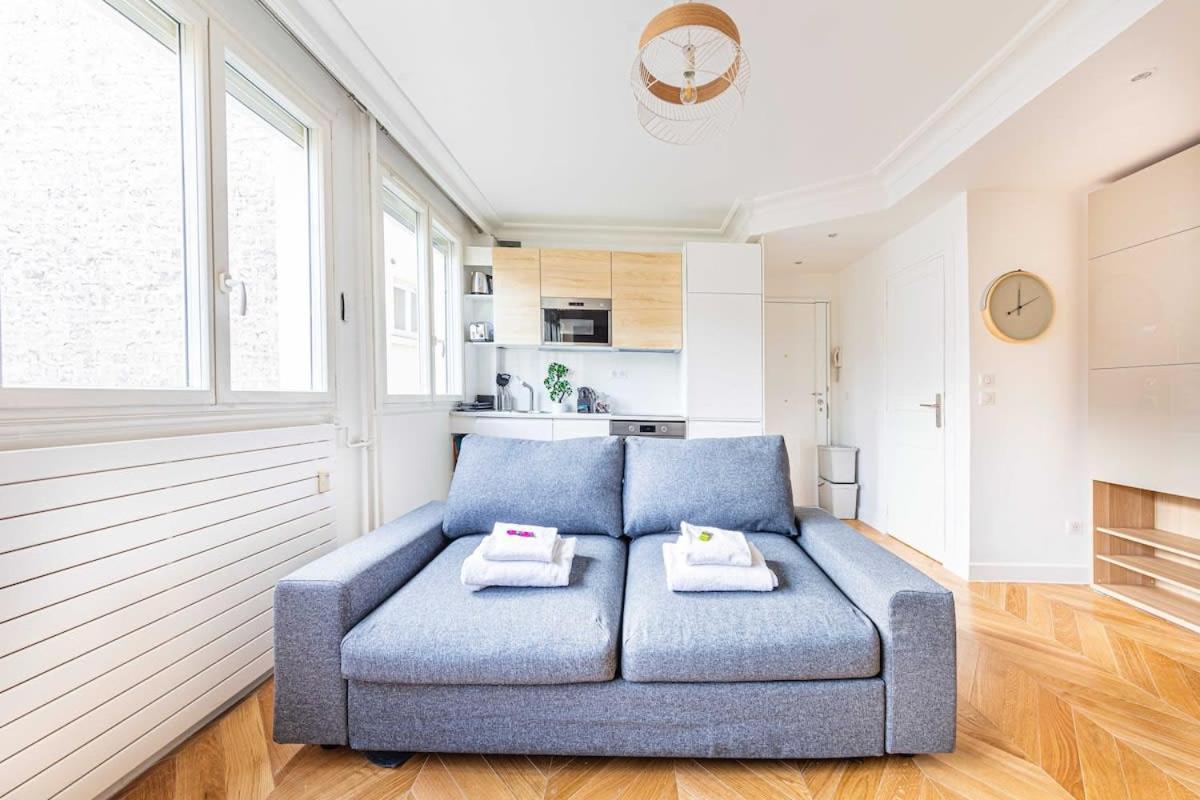 Superb Trocadero Eiffel Tower Apartment Paris